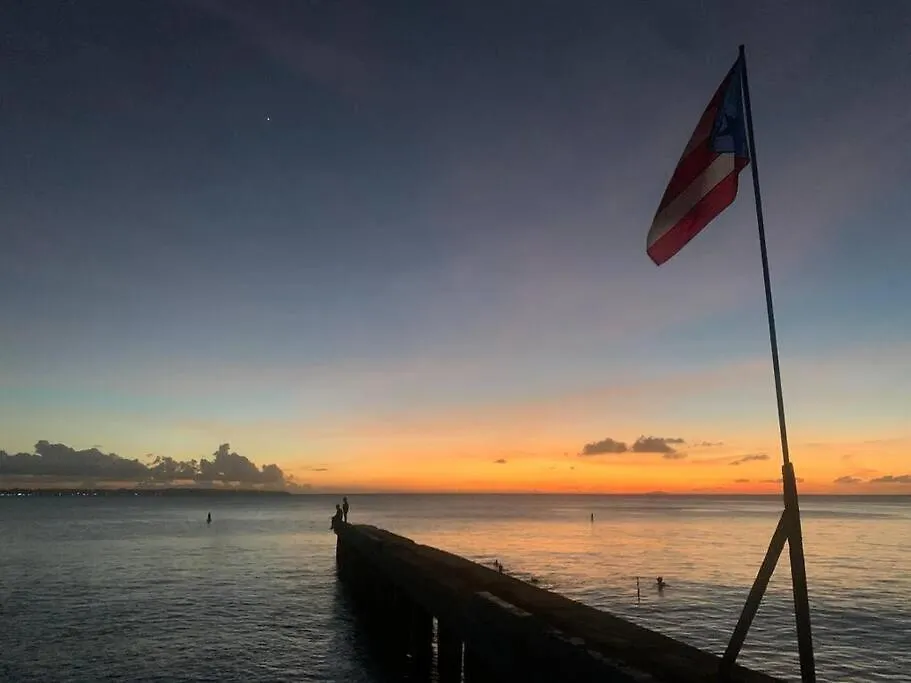 Aguadilla Sunset Apt Ac Wifi 8 Minute Walk Crashboat Beach